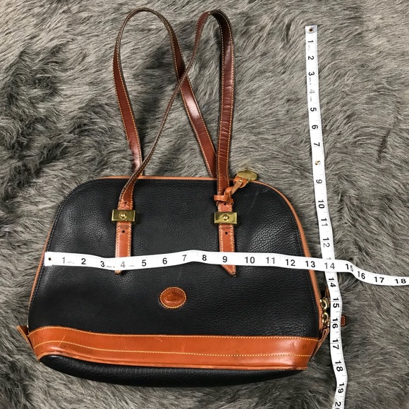 Vintage Dooney and Bourke genuine leather purse - Picture 6 of 6